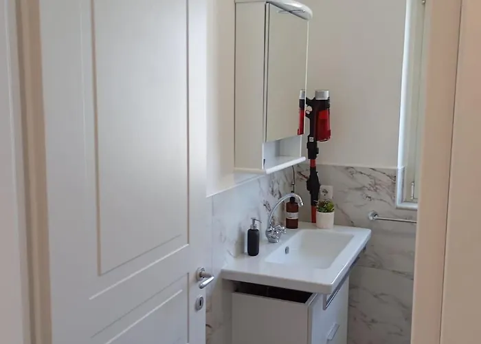 Modern And Bright Apartamento